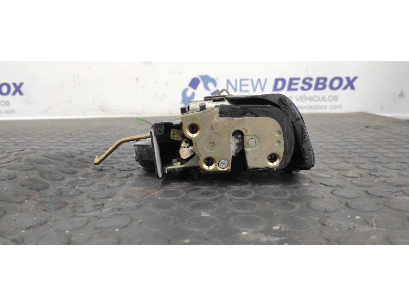 Recambio de cerradura puerta trasera izquierda para toyota rav 4 (a2) 1.8 luna (2003) referencia OEM IAM AISIN  