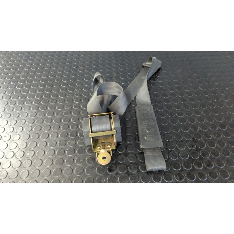 Recambio de cinturon delantero derecho para renault megane ii berlina 5p referencia OEM IAM 8200077345  