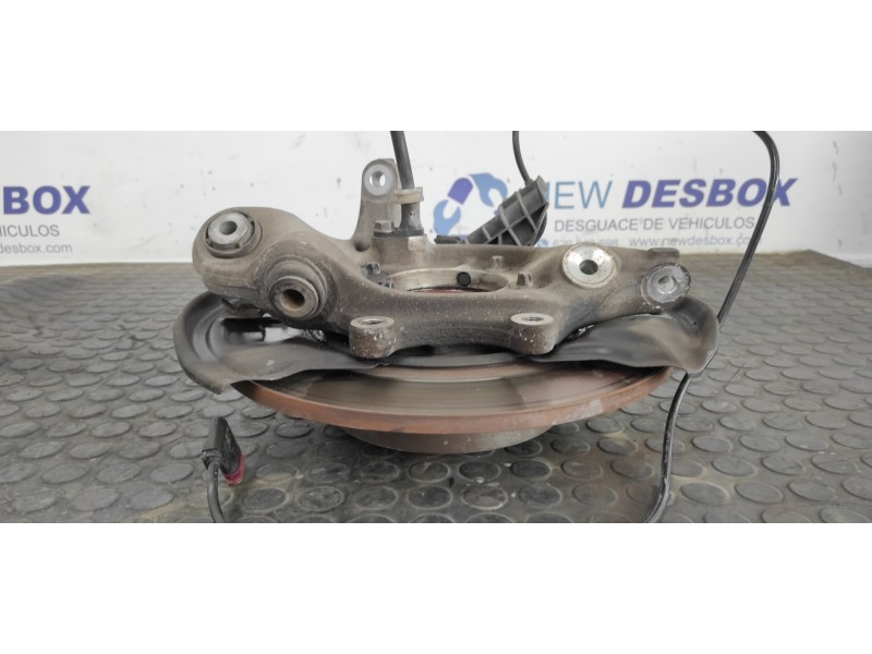 Recambio de mangueta trasera izquierda para mercedes-benz clase c (w204) berlina 2.2 cdi cat referencia OEM IAM   
