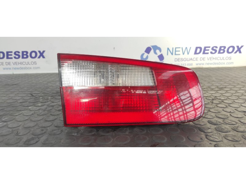 Recambio de piloto porton izquierdo para renault laguna ii (bg0) 1.9 dci diesel referencia OEM IAM 8200002475  