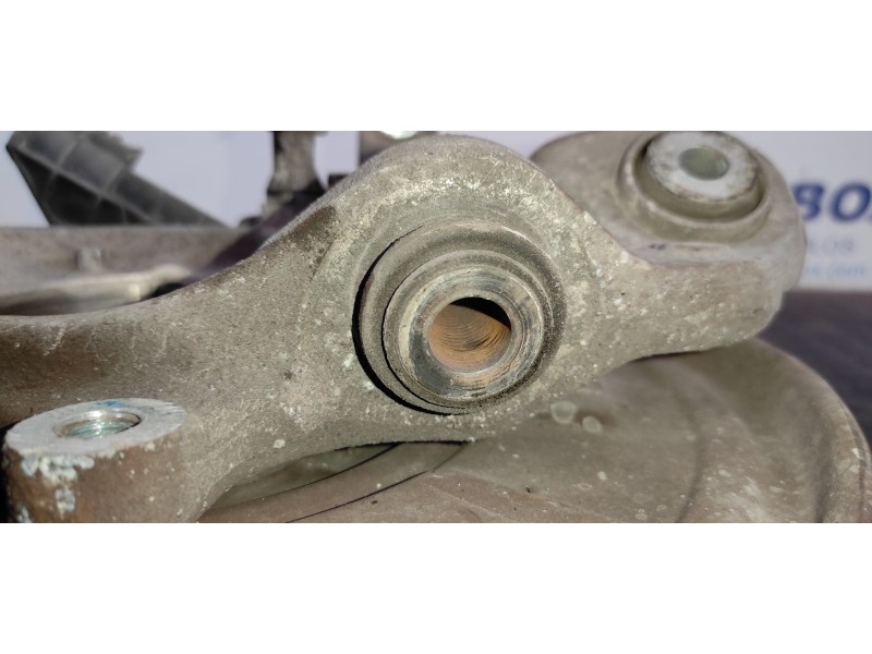 Recambio de mangueta trasera derecha para mercedes-benz clase c (w204) berlina 2.2 cdi cat referencia OEM IAM   