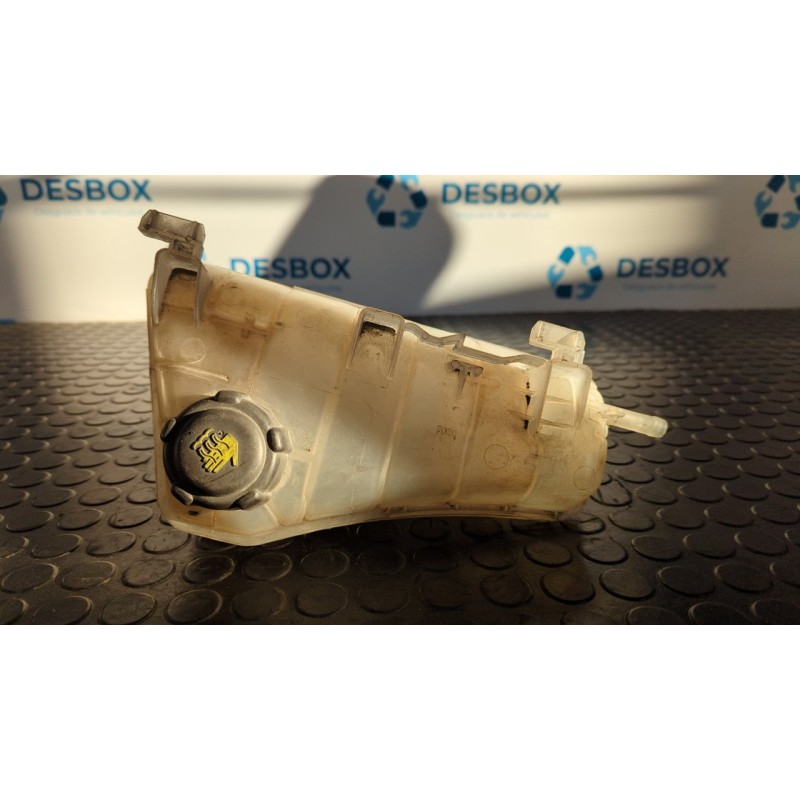 Recambio de deposito expansion para renault kangoo furgón professional referencia OEM IAM 8200455786  