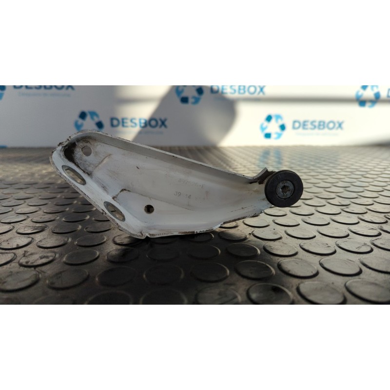 Recambio de soporte guia patin superior para renault kangoo furgón professional referencia OEM IAM 497626E  