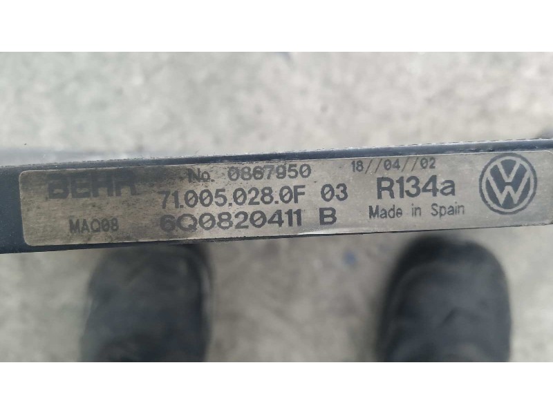 Recambio de condensador / radiador aire acondicionado para volkswagen polo (9n1) 1.2 12v referencia OEM IAM 6Q0820411B  