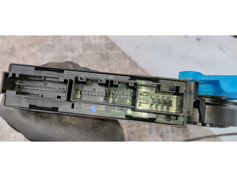 Recambio de elevalunas delantero derecho para audi a4 avant (8e) 2.0 tdi quattro (dpf) referencia OEM IAM 8E0837462B  