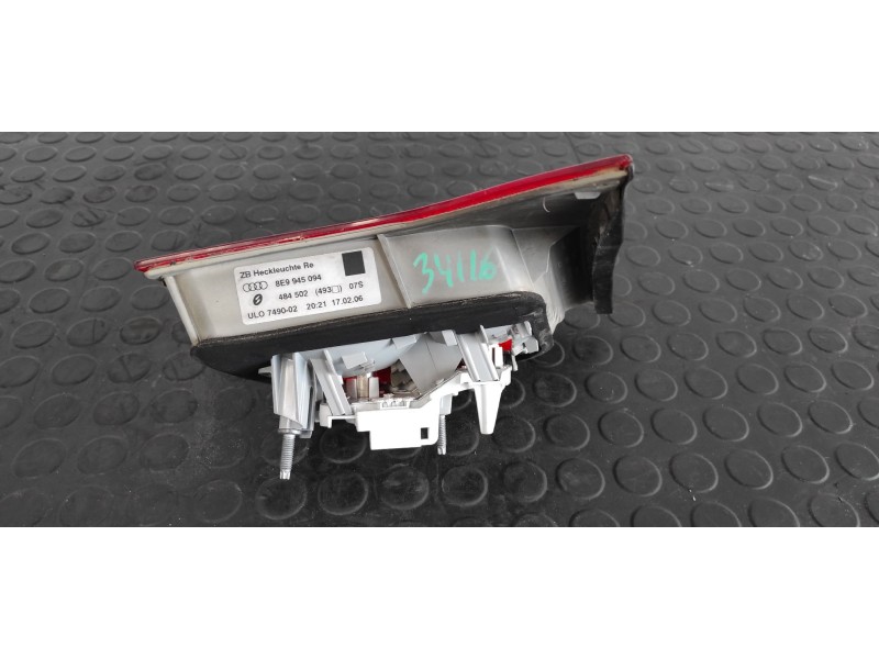 Recambio de piloto porton derecho para audi a4 avant (8e) 2.0 tdi quattro (dpf) referencia OEM IAM   