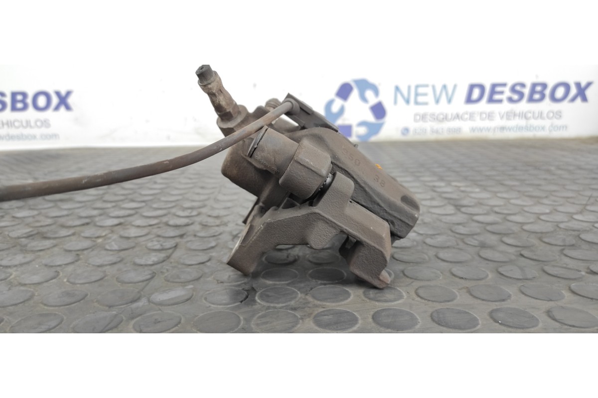 Recambio de pinza de freno trasera izquierda para mercedes-benz clase c (w204) berlina 2.2 cdi cat referencia OEM IAM 95038K004 