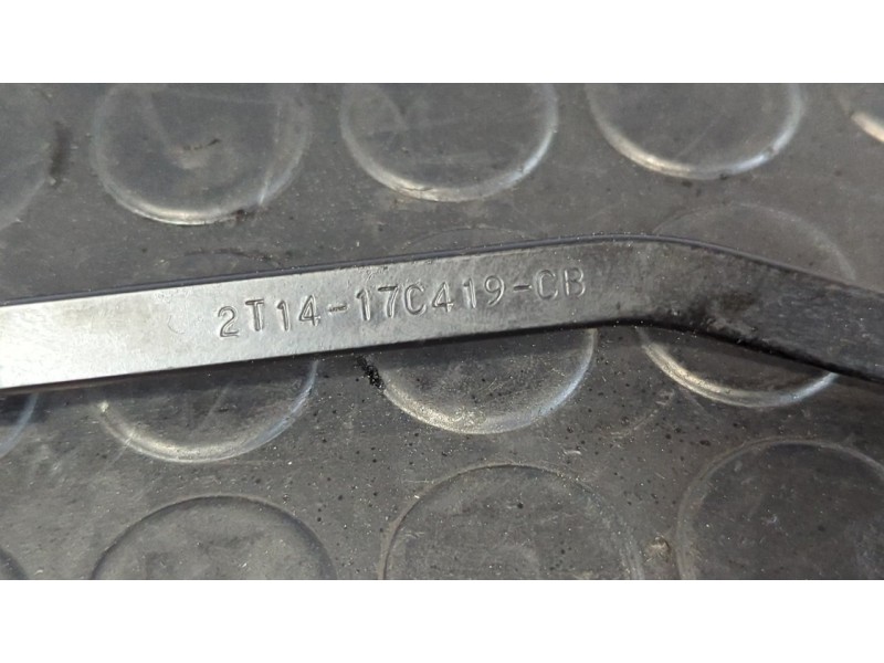 Recambio de brazo limpia trasero para ford tourneo connect (tc7) 1.8 tdci cat referencia OEM IAM 2T1417C419CB  