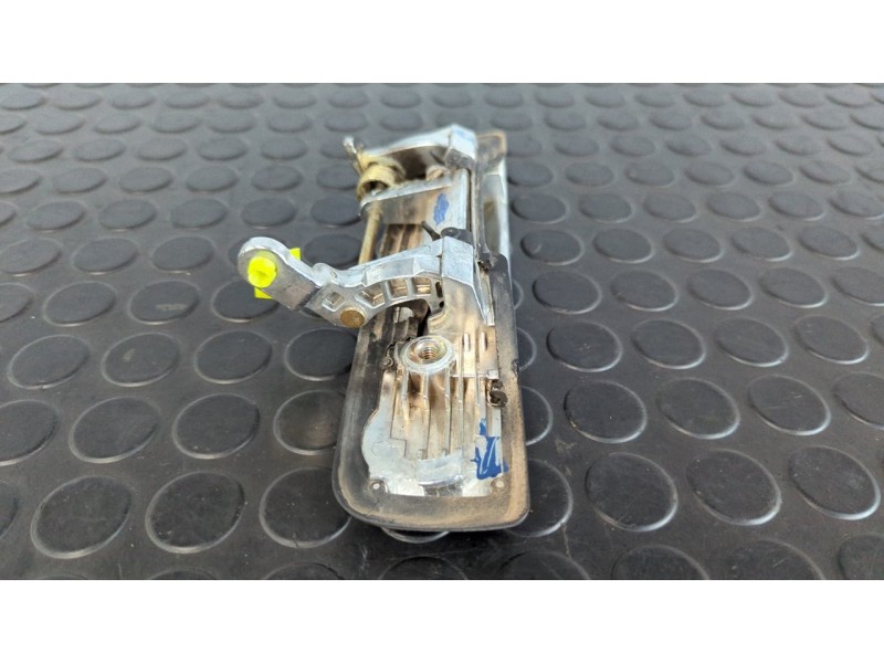 Recambio de maneta trasera izquierda para mitsubishi montero pinin (h60/h70) 2000 gdi (5-ptas.) referencia OEM IAM MR435961  