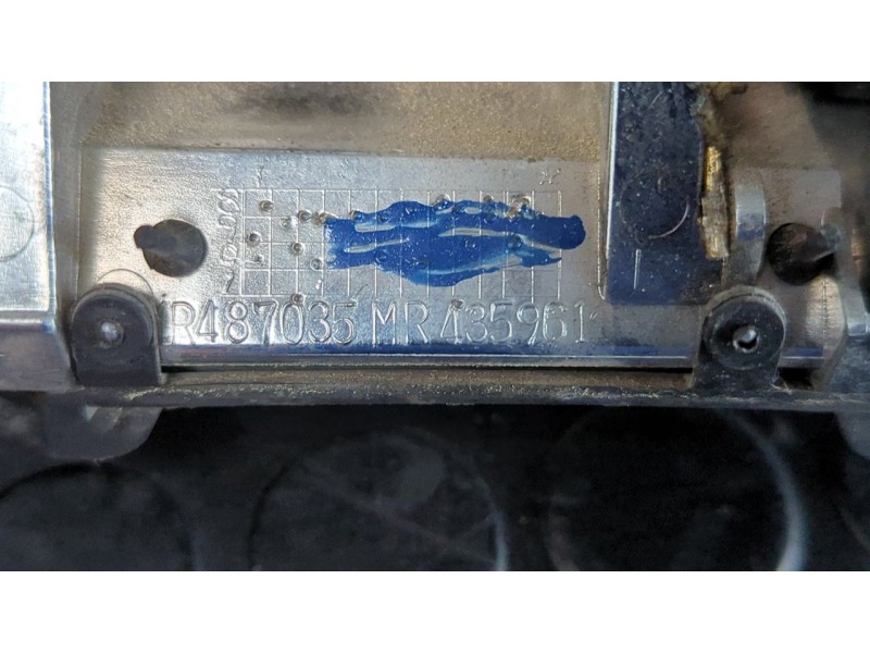 Recambio de maneta trasera izquierda para mitsubishi montero pinin (h60/h70) 2000 gdi (5-ptas.) referencia OEM IAM MR435961  
