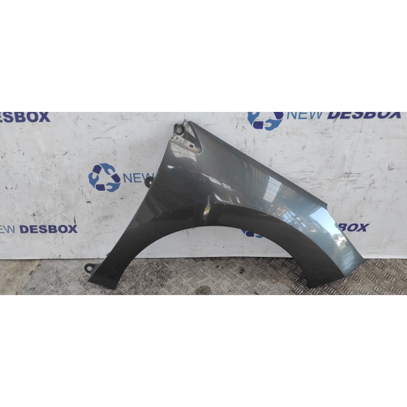 Recambio de aleta delantera derecha para peugeot 308 confort referencia OEM IAM   