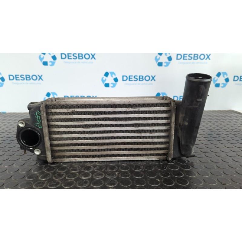 Recambio de intercooler para toyota auris 1.4 turbodiesel cat referencia OEM IAM 1210801593  