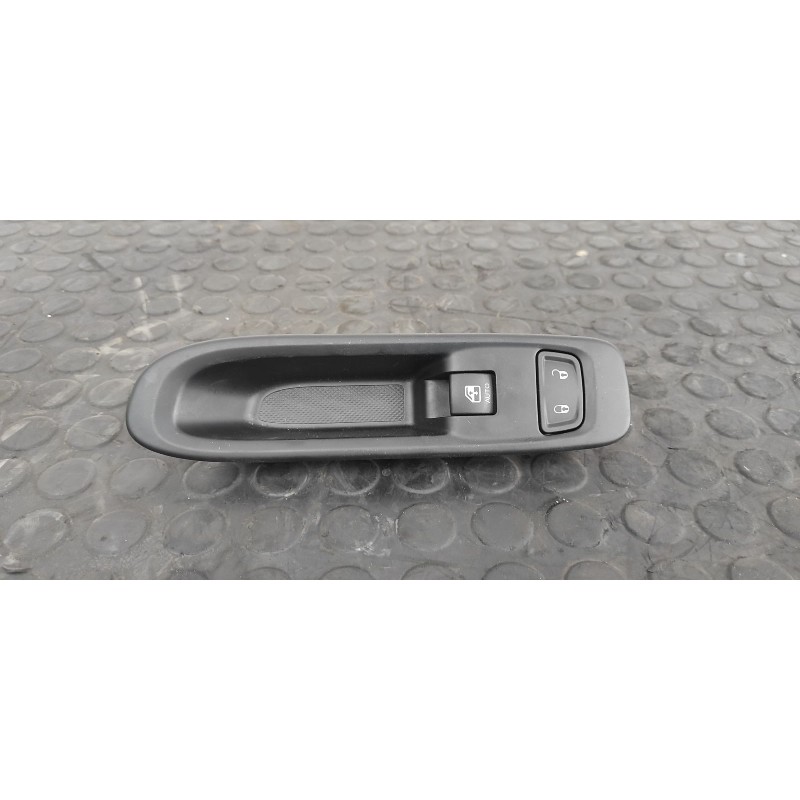 Recambio de mando elevalunas delantero derecho para jeep compass ii business 4x2 referencia OEM IAM P6BZ29LXHAA  