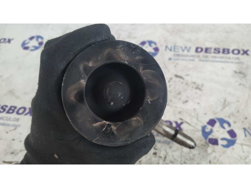 Recambio de piston para land rover range rover sport 3.0 sd v6 cat referencia OEM IAM H268X  