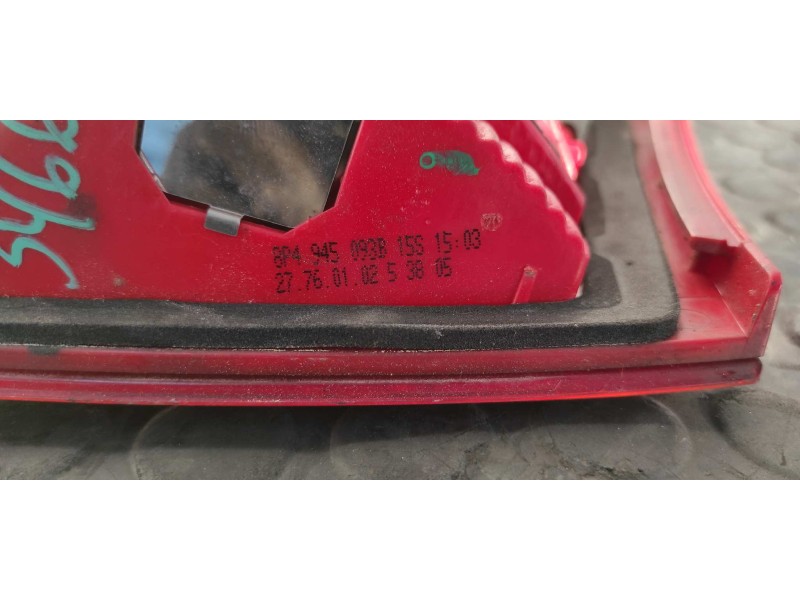 Recambio de piloto porton izquierdo para audi a3 sportback (8p) 2.0 tdi referencia OEM IAM 8P4945093B  