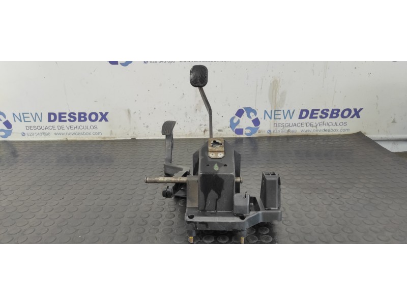 Recambio de pedal freno para peugeot boxer caja cerr. acristalado (rs3200)(230)(´02) 1400 d referencia OEM IAM B847  