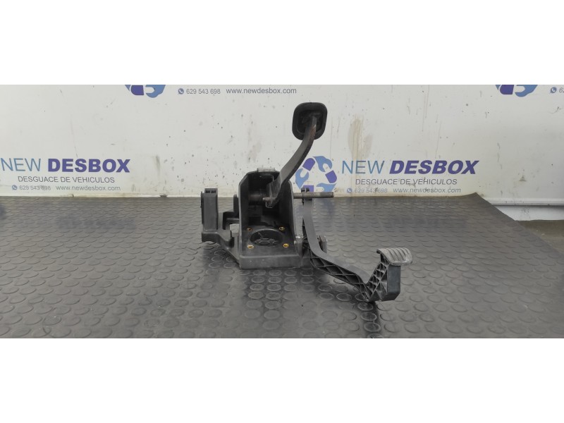 Recambio de pedal freno para peugeot boxer caja cerr. acristalado (rs3200)(230)(´02) 1400 d referencia OEM IAM B847  
