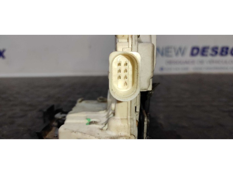 Recambio de cerradura puerta trasera derecha para audi a3 sportback (8p) 2.0 tdi referencia OEM IAM 4F0839016  