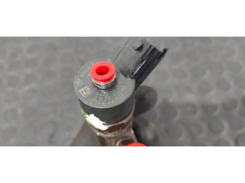 Recambio de inyector para toyota corolla (e12) 1.4 turbodiesel cat referencia OEM IAM 2367033040  