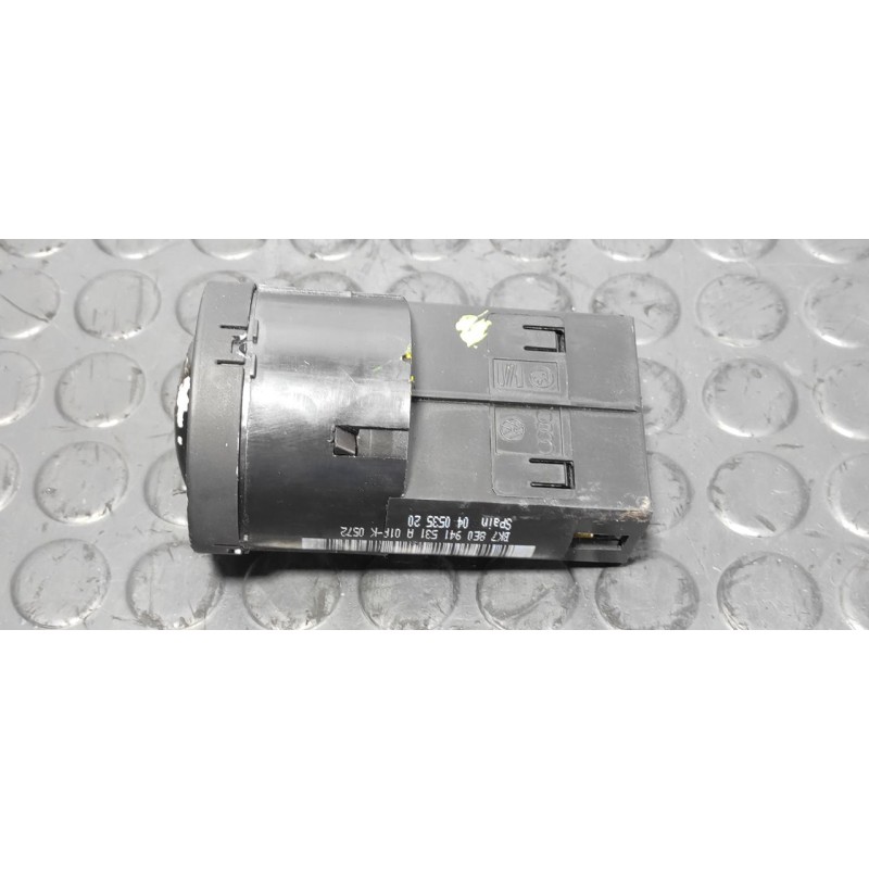 Recambio de mando luces para audi a4 berlina (8e) 1.9 tdi (96kw) referencia OEM IAM 04053520  