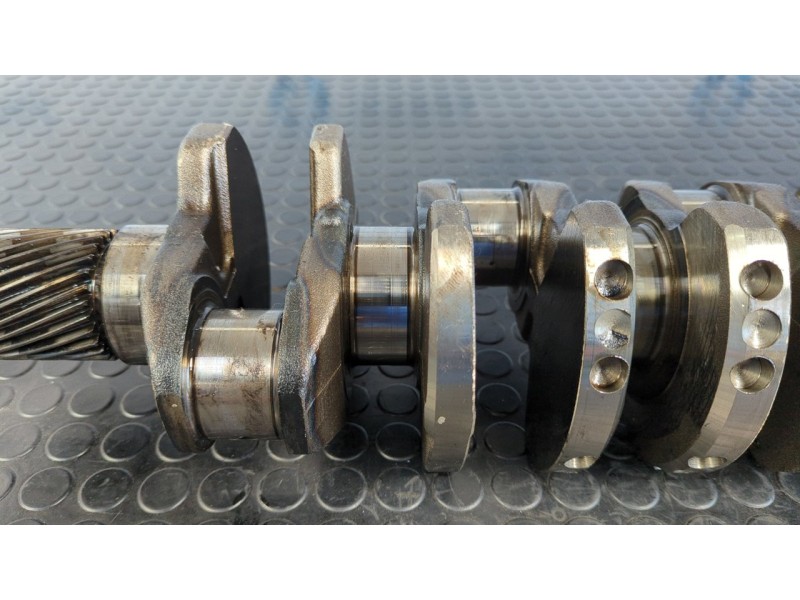 Recambio de cigueñal para mitsubishi montero (v80/v90) 3.2 di-d intense (3-ptas.) referencia OEM IAM 03022410  