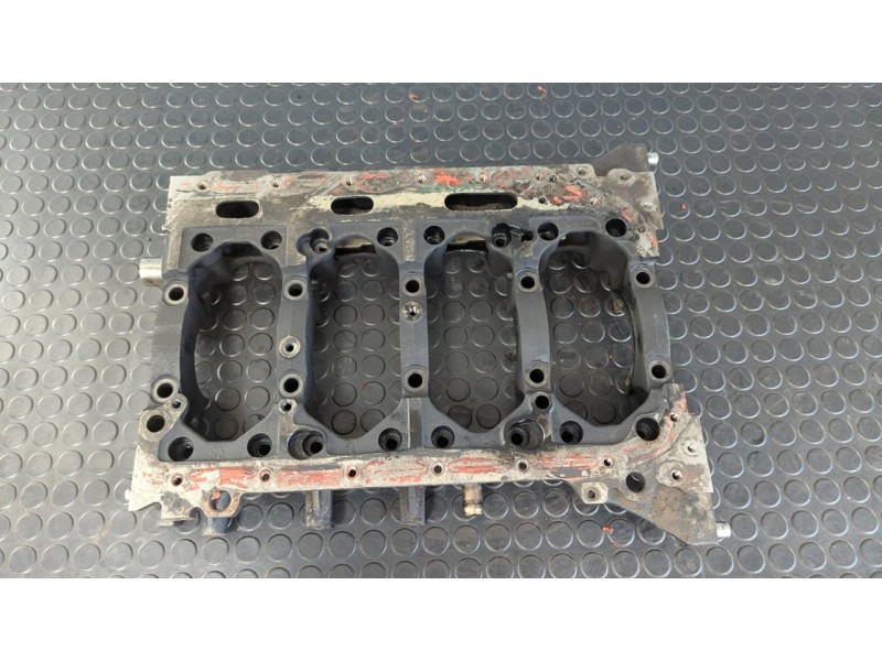 Recambio de sobrecarter para mitsubishi montero (v80/v90) 3.2 di-d intense (3-ptas.) referencia OEM IAM M41  