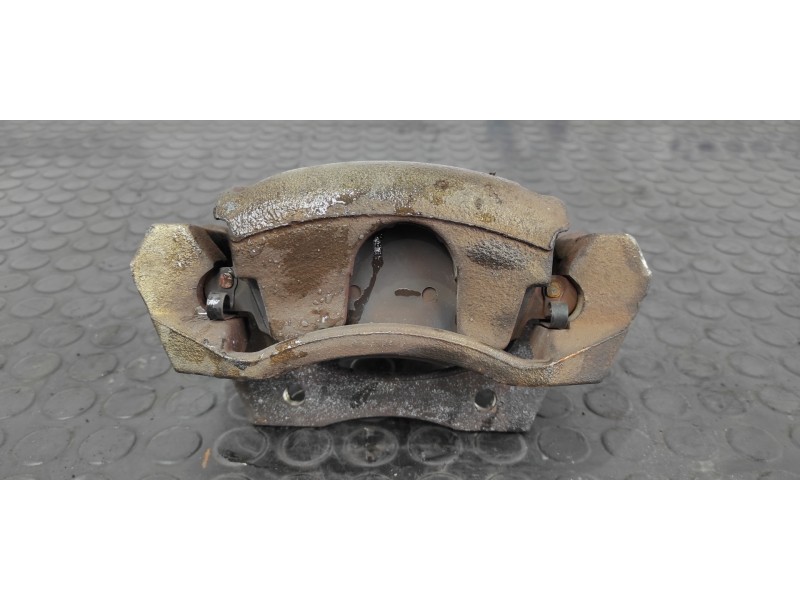 Recambio de pinza de freno delantera derecha para ford mondeo berlina (ge) ambiente plus referencia OEM IAM A0204Y01129  