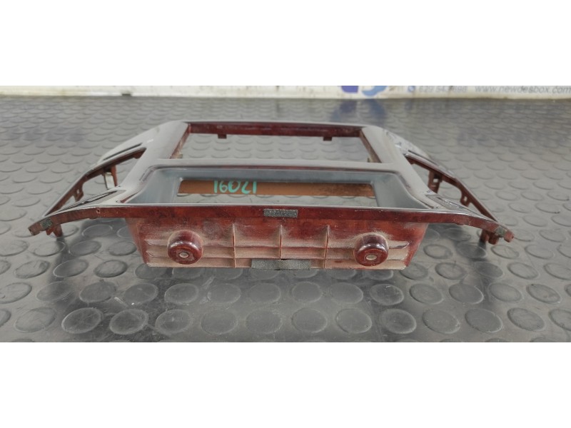 Recambio de moldura para mitsubishi montero (v60/v70) 3.2 di-d avance (5-ptas.) referencia OEM IAM MR456373  