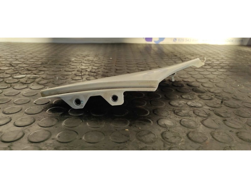 Recambio de moldura para peugeot boxer caja abierta (bat. 4035)(333/335)(2007 =>) hdi (335) referencia OEM IAM 1306530070  