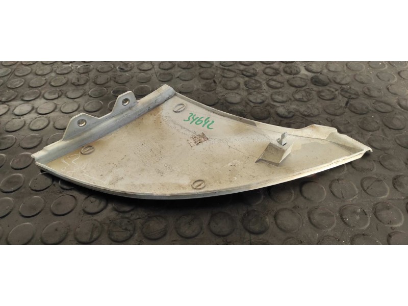 Recambio de moldura para peugeot boxer caja abierta (bat. 4035)(333/335)(2007 =>) hdi (335) referencia OEM IAM 1306530070  