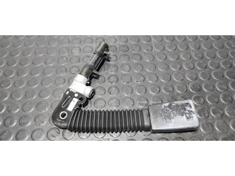 Recambio de enganche cinturon delantero izquierdo para bmw serie 3 compact (e46) 316ti m sport referencia OEM IAM   