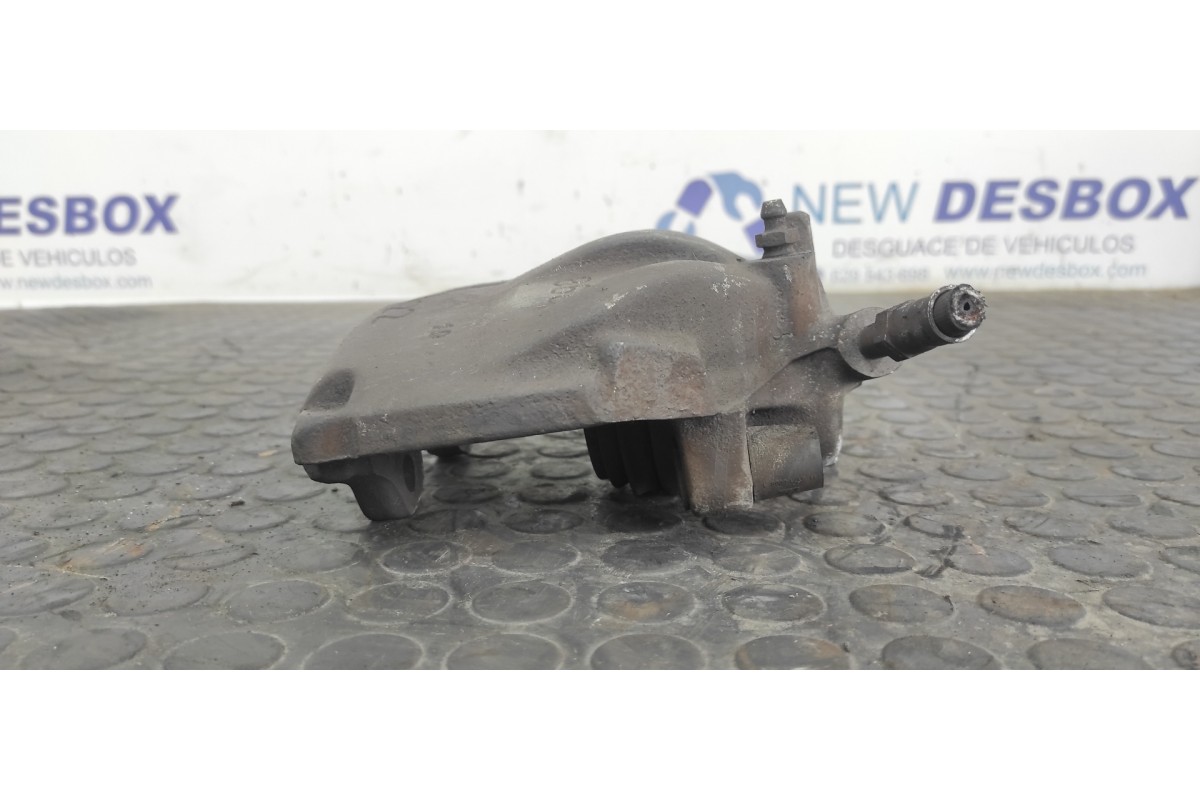 Recambio de pinza de freno delantera derecha para volkswagen lt caja abierta (mod. 1997) lt 28 caja abierta referencia OEM IAM A