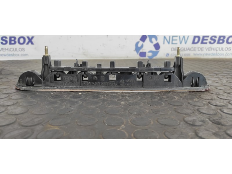 Recambio de luz central de freno para citroen berlingo 2.0 hdi multispace referencia OEM IAM YORKA455063802  