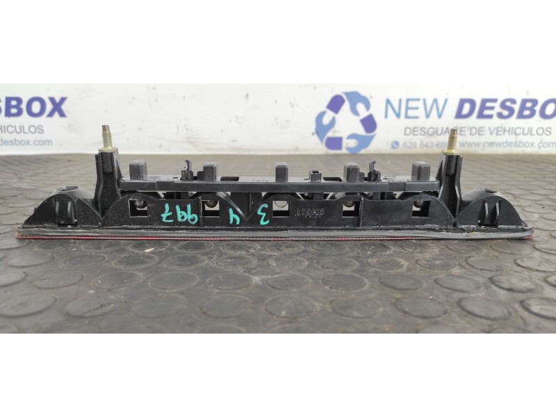 Recambio de luz central de freno para citroen berlingo 2.0 hdi multispace referencia OEM IAM YORKA455063802  