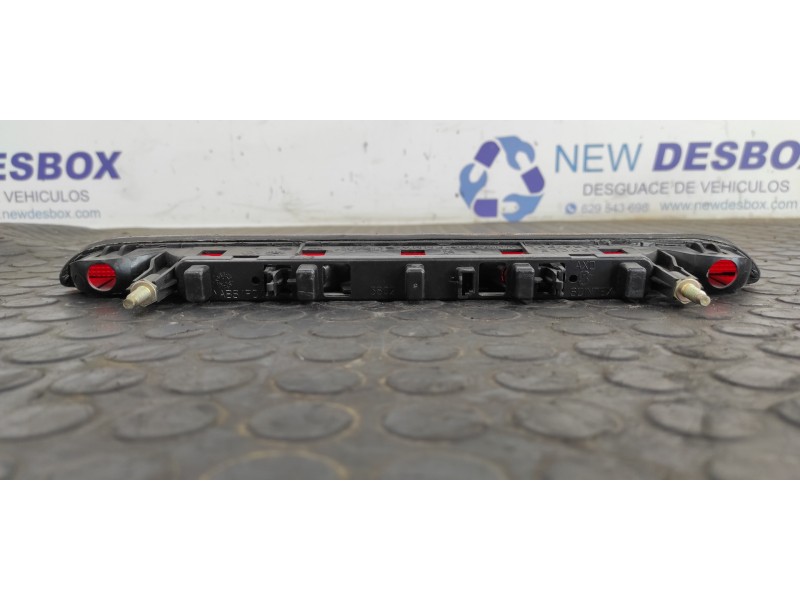 Recambio de luz central de freno para citroen berlingo 2.0 hdi multispace referencia OEM IAM YORKA455063802  