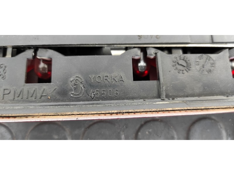 Recambio de luz central de freno para citroen berlingo 2.0 hdi multispace referencia OEM IAM YORKA455063802  