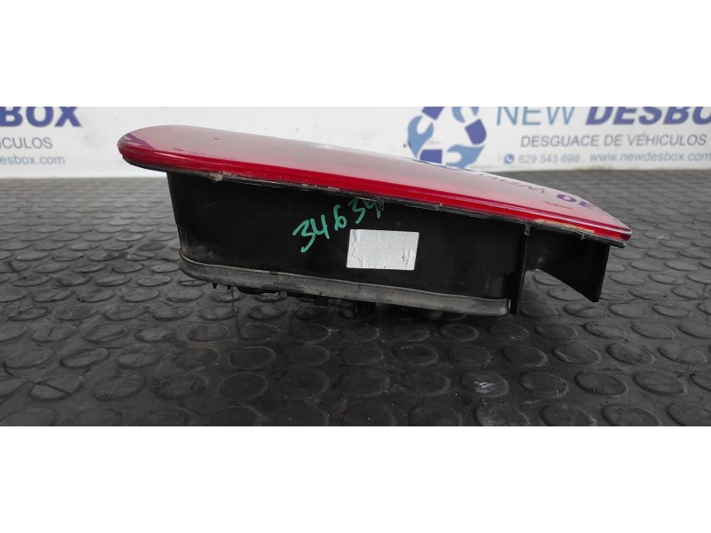 Recambio de piloto porton derecho para renault laguna ii (bg0) 1.9 dci diesel referencia OEM IAM 8200002476  