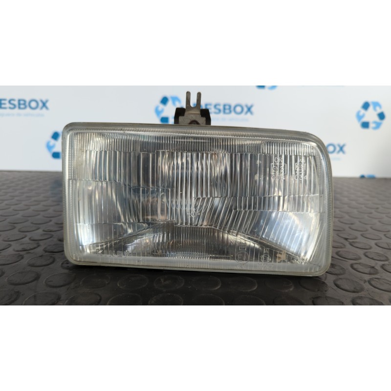 Recambio de faro derecho para ford fiesta berl./express festival / cl referencia OEM IAM 84FG13A603AA  