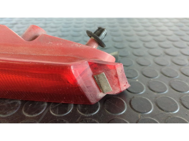 Recambio de piloto trasero izquierdo para citroen c5 break 2.2 hdi sx automático referencia OEM IAM 2549  