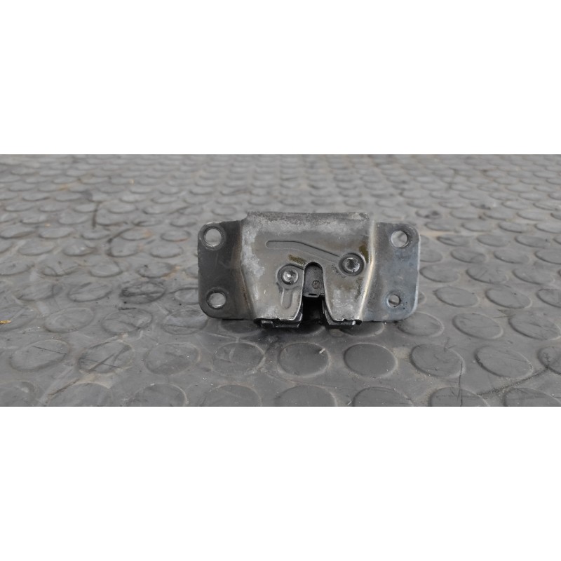 Recambio de cerradura maletero / porton para ssangyong rexton 2.9 td gls referencia OEM IAM   