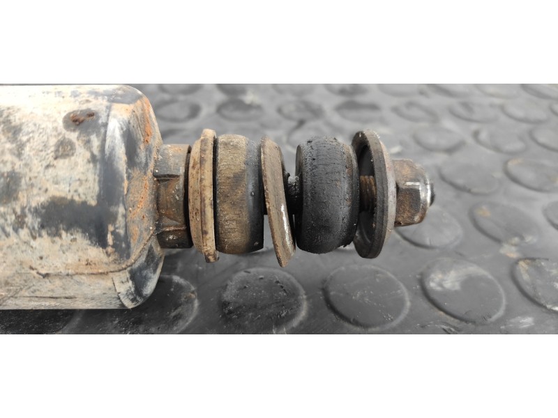 Recambio de juego amortiguadores delantero para mitsubishi montero (l040) 2500 td (2-ptas.) referencia OEM IAM BNE2870  