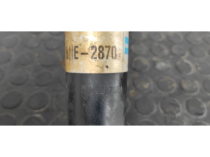 Recambio de juego amortiguadores delantero para mitsubishi montero (l040) 2500 td (2-ptas.) referencia OEM IAM BNE2870  
