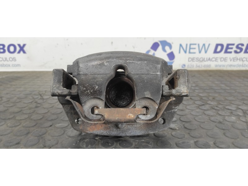 Recambio de pinza de freno delantera izquierda para bmw x5 (e53) 3.0 turbodiesel cat referencia OEM IAM BMW6030E065  