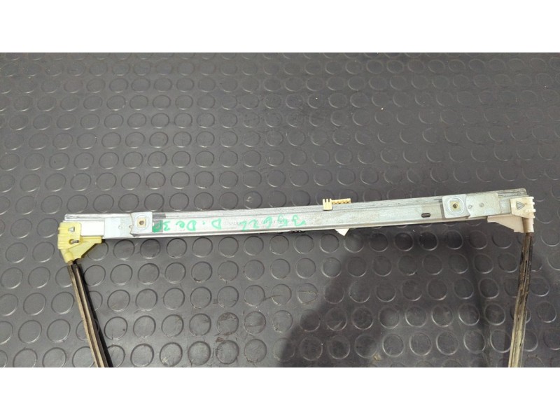 Recambio de elevalunas delantero derecho para renault clio ii fase ii (b/cb0) authentique referencia OEM IAM 117312  