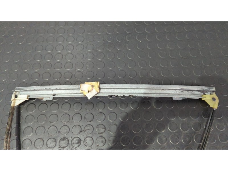 Recambio de elevalunas delantero derecho para renault clio ii fase ii (b/cb0) authentique referencia OEM IAM 117312  