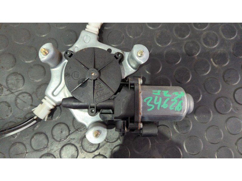 Recambio de elevalunas delantero izquierdo para renault clio ii fase ii (b/cb0) authentique referencia OEM IAM 113023  