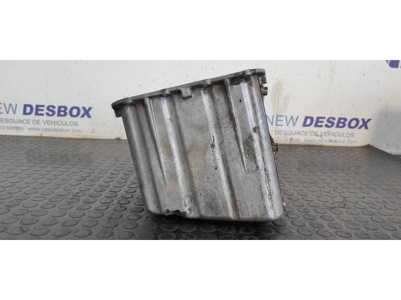 Recambio de carter para mercedes-benz vito mixto 06.2003  111 cdi compacto (639.601) referencia OEM IAM R6460140402  