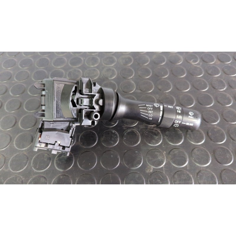 Recambio de mando limpia para toyota auris 1.4 turbodiesel cat referencia OEM IAM 0241017F243  