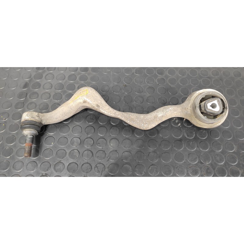 Recambio de brazo derecho inferior delantero para bmw serie 3 berlina (e90) 320d referencia OEM IAM AW6082  