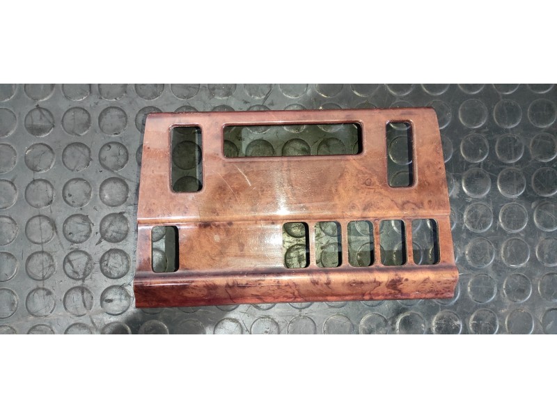 Recambio de moldura para mercedes-benz clase e (w124) berlina d-turbo 250 (124.128) referencia OEM IAM 1246830068  
